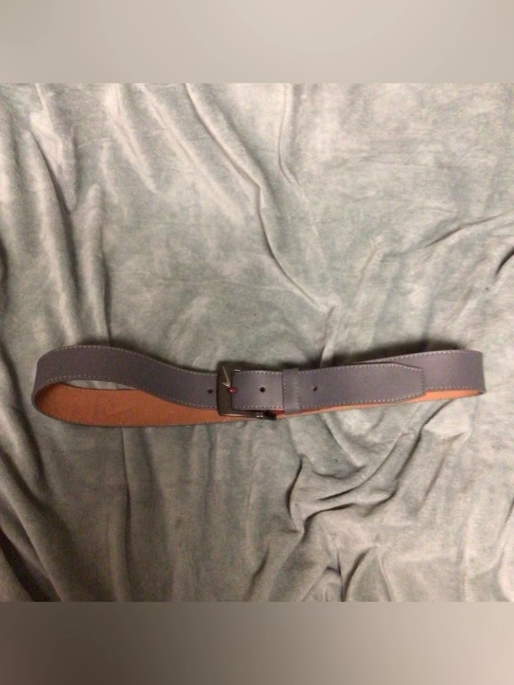 Nike G flex gray Leather golf Belt with Black Swoosh Buckle. Good condition. 36